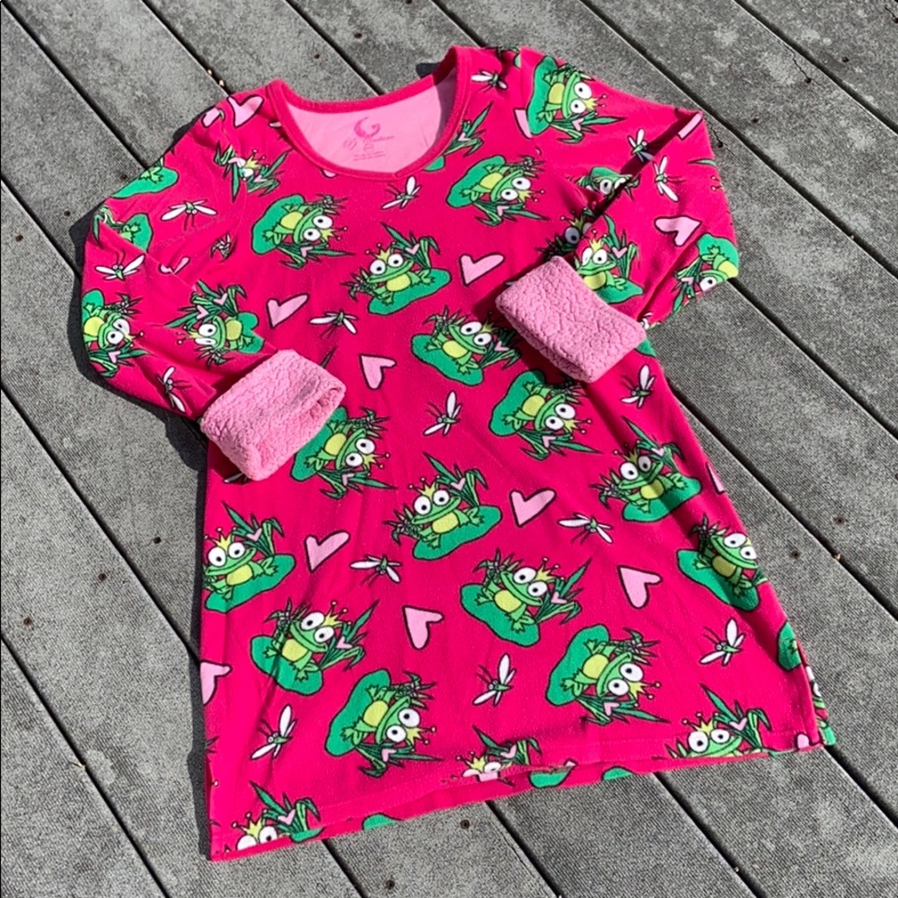 ❄️ Princess Frog Printed Nightgown